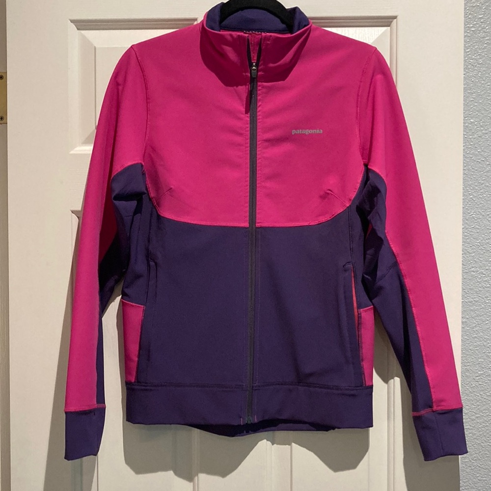 Lightweight Patagonia jacket - beautiful colors